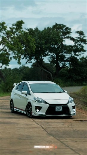 Toyota Prius highlight video Down South Sri Lanka viral clip