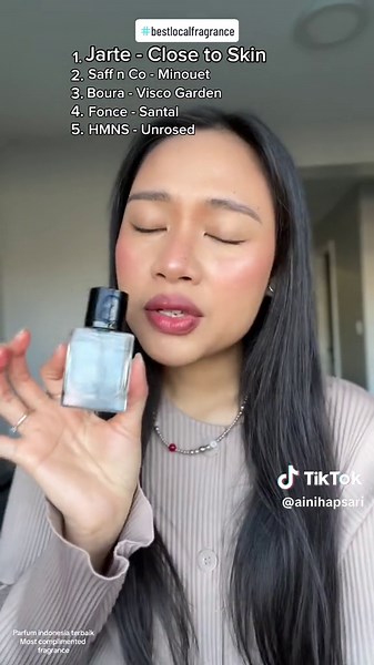 Parfum compliment getter yang wanginya masih bersahabat sama pencinta parfum skin-scent✨✨ @HMNS Perfume, @SAFF & Co., @Boura, @Fonce, @Jarte Beauty #creatorsearchinsights #mostcomplimentedperfume #bestlocalfragrance #localfragrance #parfumterbaik #sniffwithaini