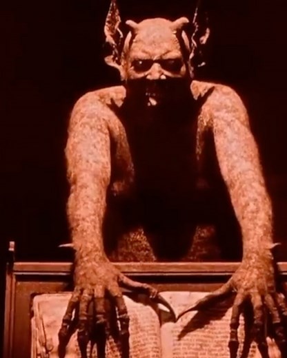 SCARYFLIX | Benjamin Christensen in Häxan [1922] 👹 #SCARYFLIX | Instagram