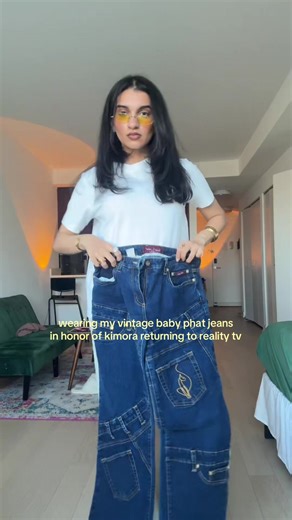 Embracing Vintage Fashion: Baby Phat Jeans in NYC