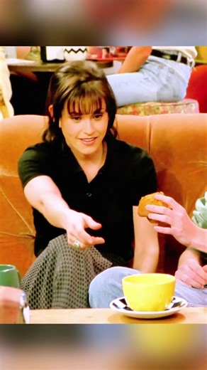 Monica used the wrong coffee mug☕#FRIENDS #comedy #tvshow