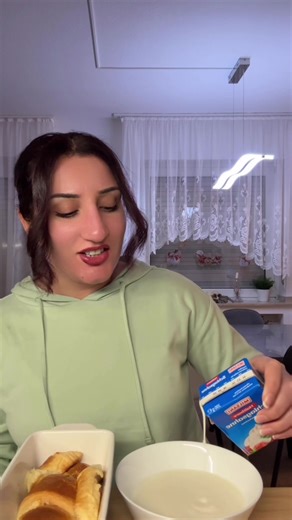 حلى ام علي نفس طريقة سحر ومروان @MarwanwSahar #حلى_ام_علي #حلى_سريع #حلى_سهل #وصفات_سهلة_وسريعة_لذيذة #fy