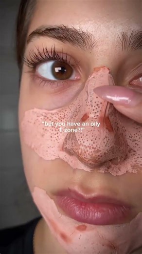 Clay mask twice a week to reduce excess sebum production #claymask #pores #blackheads #sebum #shorts