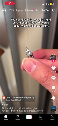 Don’t you just love when clips line up? #aot