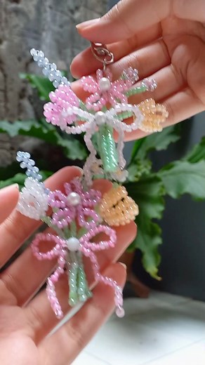 Step-by-Step Beaded Flower Bouquet Tutorial