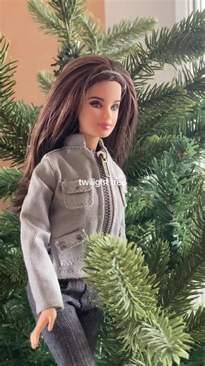 Exploring Bella Swan's Twilight Tree Collection