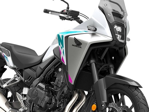 ホンダ「NX500 Eクラッチ」発表！ 日本で販売中の「NX400」にもEクラッチが搭載されるか？ EICMA2025で登場【2026速報】 - webオートバイ