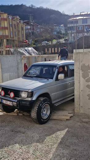 Exploring the Mitsubishi Pajero: A Complete Guide
