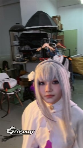 Re: Zero - Emilia Cosplay | EZCosplay