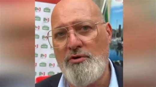 Scontro Bonaccini-Meloni: "Chi vota a destra ha studiato poco" | La premier: "La sinistra non ha rispetto"