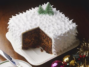 Traditional British Christmas Cake Recipe | The Cake Boutique