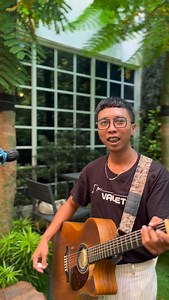 VALETON VLP 400 On Stage!!! Ahaayyy Wadidawww ✌️✌️✌️ Looper @valeton_id @valetonindonesia String @fstrings.id Wireless & Footswitch @sonicake.id 🎥 @yogiestudio #ambangmoluska #gitariskomedian #indonesia | Gitaris Komedian