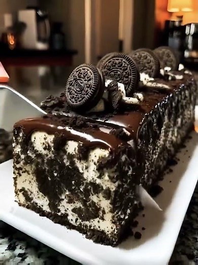 Custom Oreo Cheesecake Tray | Premium Dessert Catering Base Manufacturer 2026