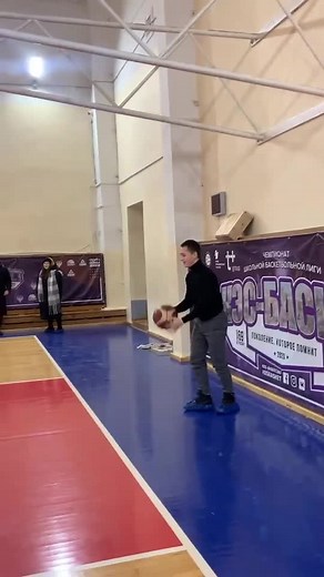 Какой бросок был лучше? 1,2 или 3? И в конце конфетка) #basketball #tr... | TikTok