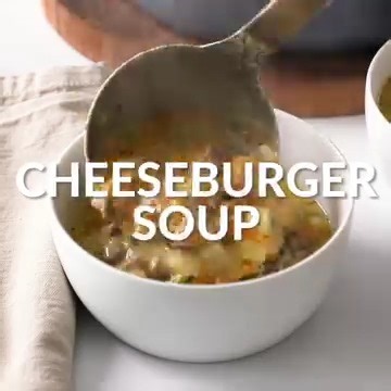 This delectable, family-friendly Cheeseburger Soup combines all the wonderful savory flavors of cheeseburgers in a creamy, cheesy soup with a perfect blend of Italian seasonings. | Small Town Woman