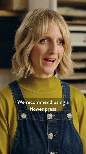 Create pressed flower art with Jam Jar Edit