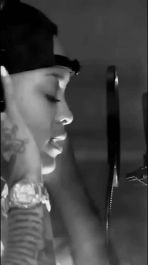 Ann Marie - I Bring Me Cover