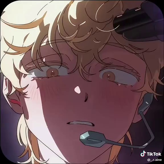 Creative Alien Stage Edit Featuring Hyuna and Luka