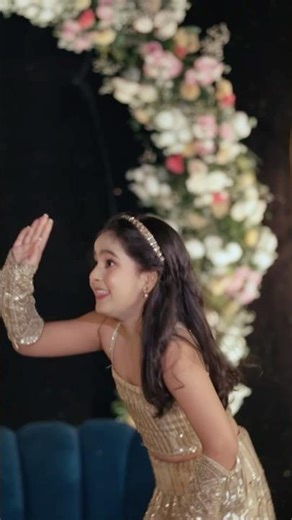 Meri Banno Pyari Pyari #weddingphotography #bridesmaidsdance #ytshort #dance #ravyatherockstar
