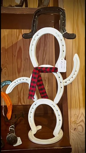 1.5K views | Take a look at some of these amazing holiday items in our Artisan Market!! | Apple Works | Facebook