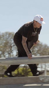 Ryan Sheckler battles a Front Blunt Backside Flip before the Buenos Aires, Argentina demo! Join the squad and tour through Latin America in our Red Bull Drop In Tour: South America video now playing on our YouTube. 📺 | Red Bull Skateboarding