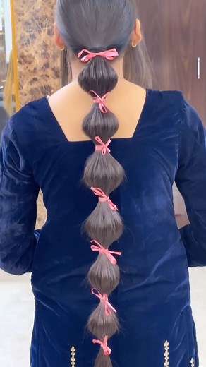 𝐆𝐮𝐫𝐩𝐫𝐞𝐞𝐭 𝐊𝐚𝐮𝐫 on Instagram: "Bubble braid tatorial ✨🎀. . . . . #hairtutorial #hairstylist #haireducation #hairideas #hairtransformation #ludhianahairstylist #punjab #treadingreels #reelviralvideo❤️instagram"