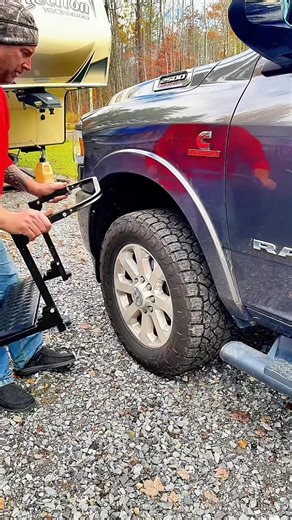 Makes working on your truck way easier 👌 #tirestep #trucktirestep #step #truck #mechanic #heavyduty #work #explore #reels | Shopaholicc