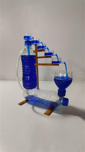 🌊 Is This Water Fountain Using Gravity Energy?#waterfountain #shorts #experiment