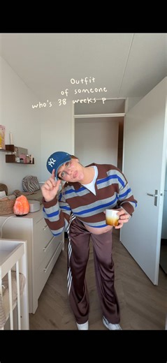 Stylish Maternity Outfit Ideas for Pregnancy