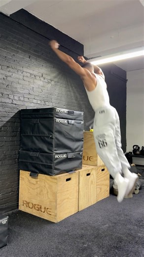 Camera man had one job 🤦 #fail #jump