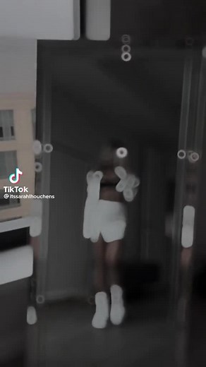 Sarah Houchens on TikTok