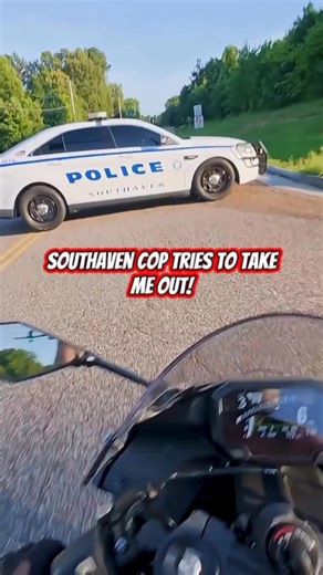 🚓 cops vs bikers #motorbike #police #cops #closeone #dirtbike #motocross #enduro #2stroke #mxgp - Credit Subscribe YouTube: SixR901 | Mike's Bike77