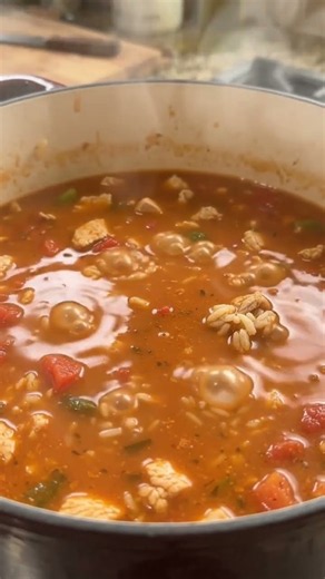 STUFFED PEPPER SOUP — ANTI-INFLAMMATORY & HIGH-PROTEIN FRIENDLY