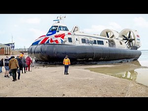 Genius Way British Operate Passenger Hovercraft on Water