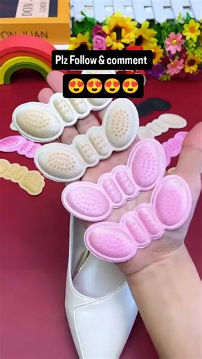 shine 🍁 on Instagram: "Comment LINK for this product link 🖇️ 🛍️ Heel grips liner cushion for loose shoes protector support ,heel support #meesho #meeshofinds #trending #wishlinked #viral #filpkartshopping🛍️ #filpkart #amazing #amzon #heels #bellydance #meeshofinds2025❤️"