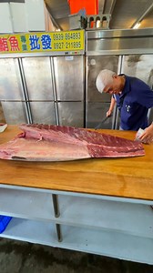 Mystery Meat Challenge: Is This Fish, Beef, or Something Else? #mystery #beef #tuna | Food Adventure