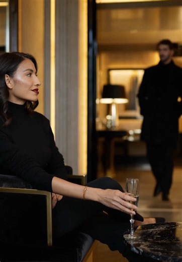 Ça sent l’amour dans l’air. Avant même un regard, votre espace commercial parle avant même qu’un mot soit prononcé. L’art de parfumer les commerces, since 2009. #flairforbusiness