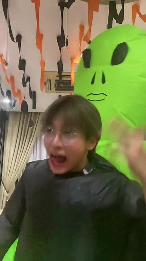 vxon franz chua on TikTok