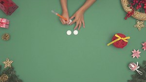 Only one week to go until Christmas! Are your decorations ready? Find out more on the Magic Kinder App! Download now for free on iOS: http://apple.co/1RzMtf0 or Android: http://bit.ly/MK-Android | Kinder