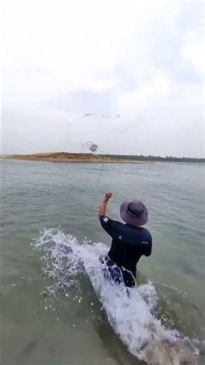 river fishing techniques #fishing #net #handfish #foryou