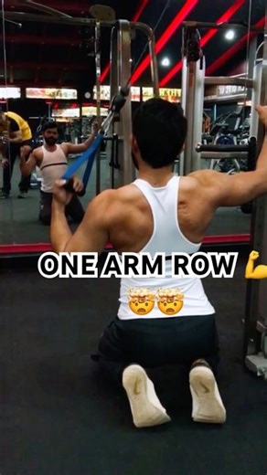 One Arm Cable Row for Massive Back 🔥 | Perfect Form & Muscle Activation #Shorts onearmcablerow #