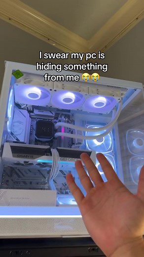 Opening Task Manager Shows PC is Hiding Something