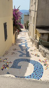 269K views · 3K reactions | JUST NOW #Gradac #mosaic #mosaicstairs during sun #zenith 30/06/2024 #June2024 ☀️☀️☀️ #makarskariviera #dalmatia #croatia #mediterranean #mediterraneanlife #mediterraneanstyle  by @vice.rudan.photography from @makarska.riviera.beaches  | Makarska Riviera Beaches | Facebook