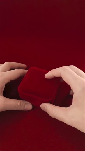 Choosing the Perfect Titanium Ring for Your Special Day