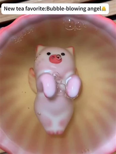 FunkyCharmLab on Instagram: "🐷💦 HEAVENLY BUBBLES! Angel Pig SPA in Your Cup! Ceramic Pig Blows Bubbles on Contact🌀｜Food-Safe Glaze Fits Mugs/Coffee Cups｜Desk Distraction Master #BubbleTeapet #AngelPigCup #WorkplaceTherapy #MagicBubbles"