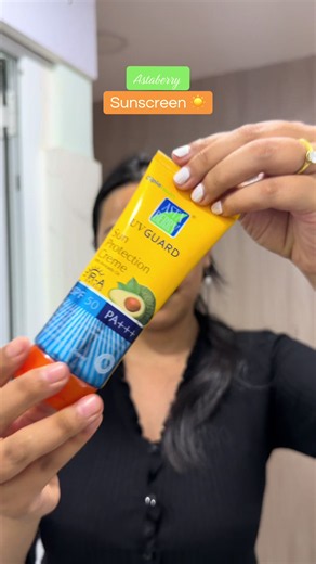 Astaberry UV Guard Sunscreen SPF50 — Summer Skin Glow