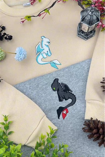 Toothless & Light Fury🖤🤍☀ #httyd #howtotrainyourdragon #toothless #lightfury #embroidery