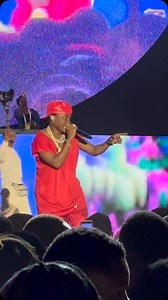 71K views · 7.7K reactions | Moshi Club imegeuka Bombay! Unamjua Muhindi wa Kusini wewe!  • #ItsKiliTime | Clouds Media Tanzania | Facebook