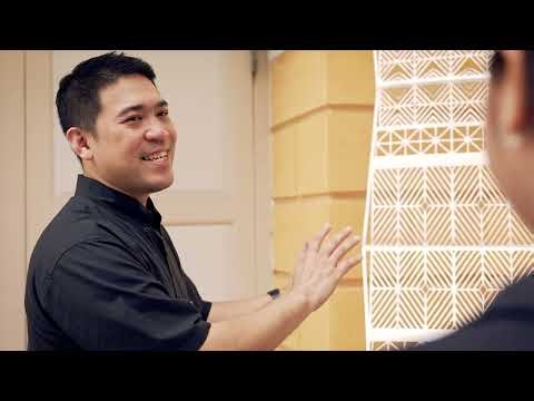 "Tyvek® is a very interesting material, perfect for my artwork!"