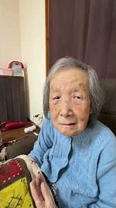 A grandma who knows many words ✨
